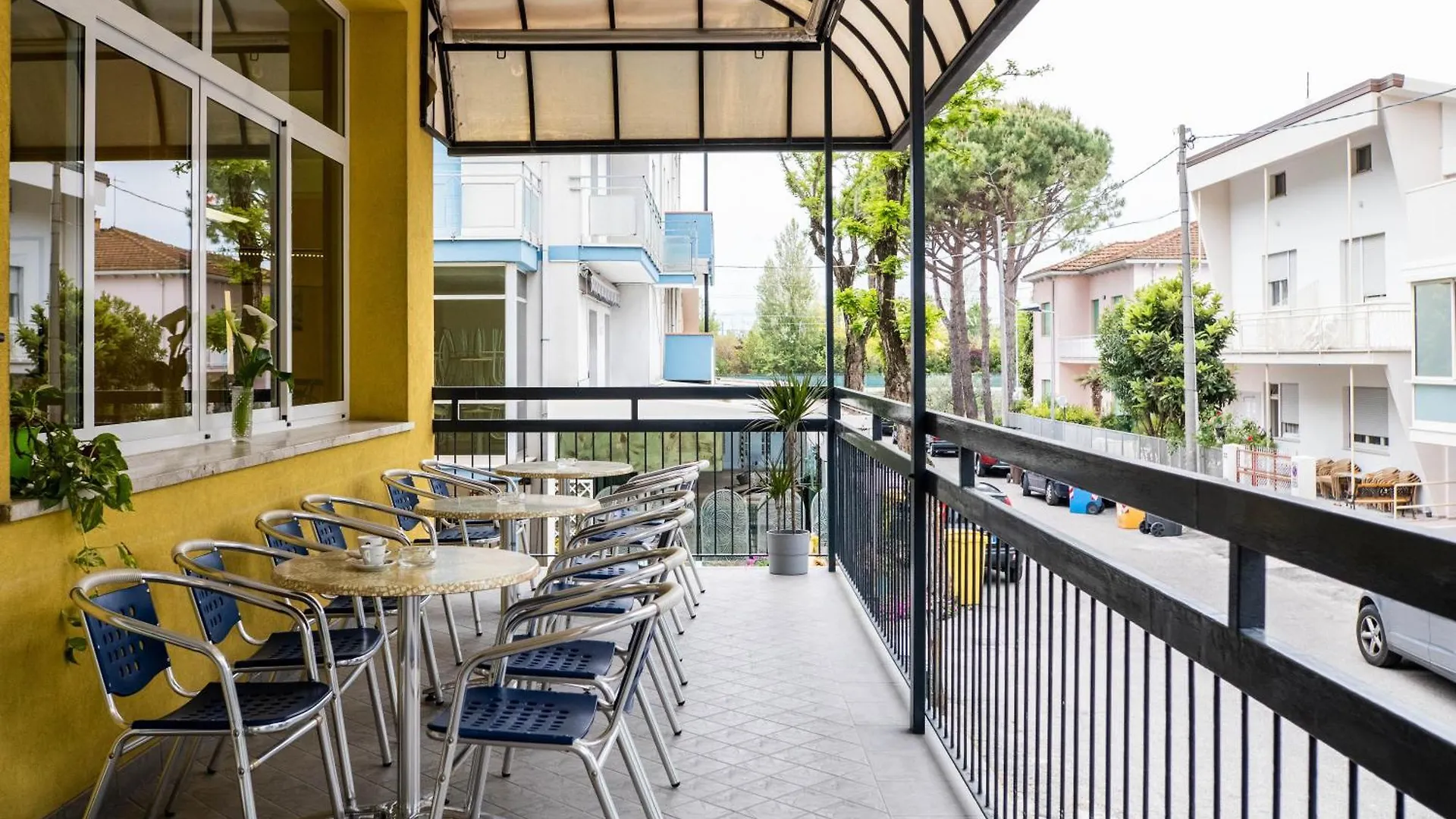 **  Hotel Cavallino Bianco リミニ イタリア